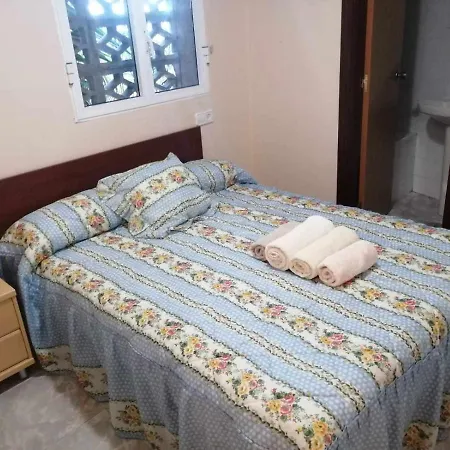 Planta Baja Con Gran Terraza De 2 A 4 Apartamento *