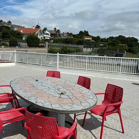 Planta Baja Con Gran Terraza De 2 A 4 Apartment Sanxenxo