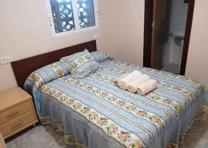 Planta Baja Con Gran Terraza De 2 A 4 Apartamento *