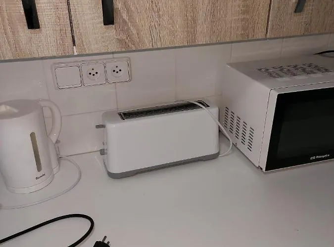 Planta Baja Con Gran Terraza De 2 A 4 *