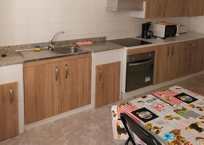 Planta Baja Con Gran Terraza De 2 A 4 *